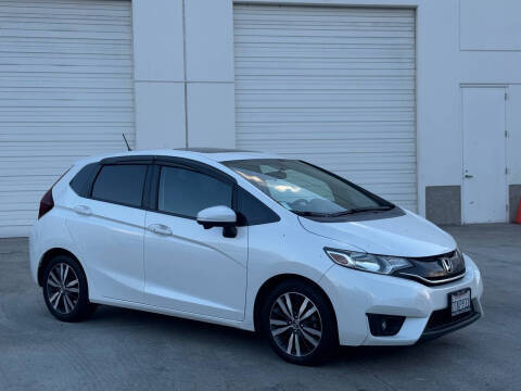 2016 Honda Fit EX FWD photo