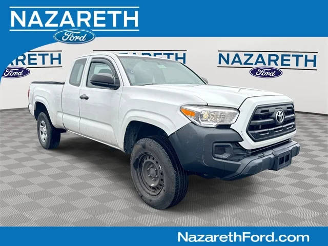 2017 Toyota Tacoma SR 4WD photo