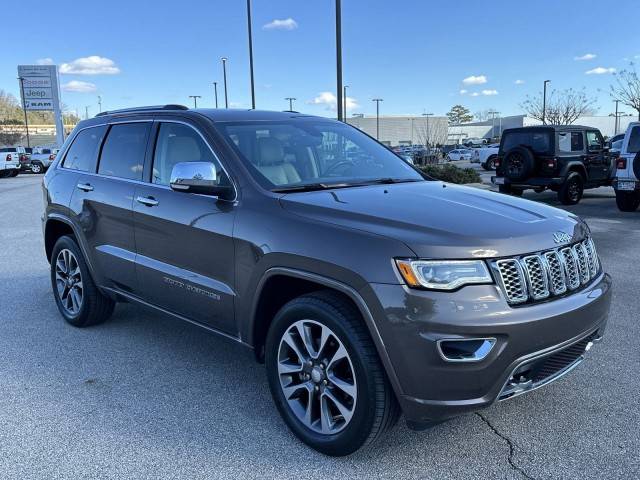 2017 Jeep Grand Cherokee Overland RWD photo