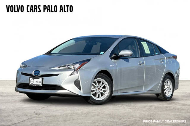 2017 Toyota Prius Four FWD photo