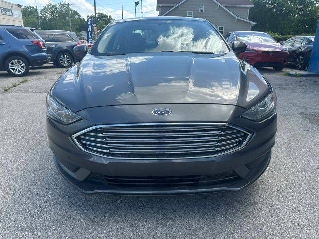 2017 Ford Fusion SE FWD photo