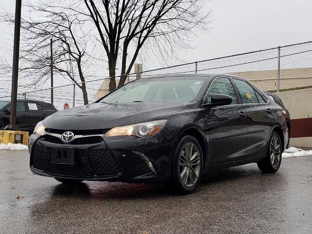2017 Toyota Camry SE FWD photo
