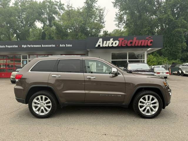 2017 Jeep Grand Cherokee Limited 4WD photo