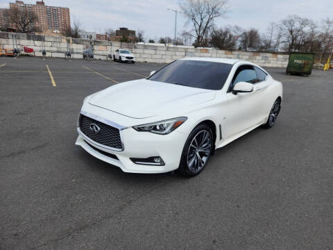 2017 Infiniti Q60 2.0T RWD photo