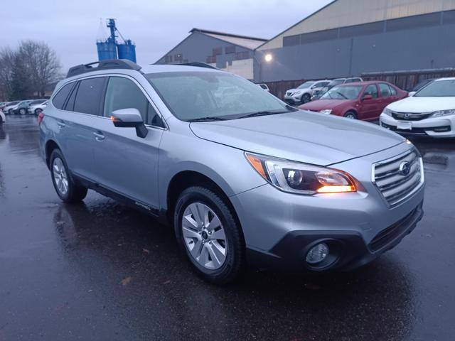 2017 Subaru Outback Premium AWD photo