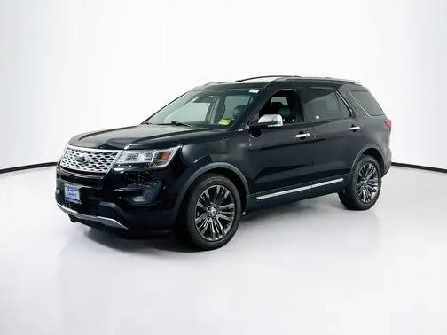 2017 Ford Explorer Platinum 4WD photo
