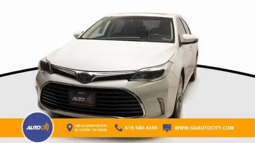 2017 Toyota Avalon Hybrid Limited FWD photo