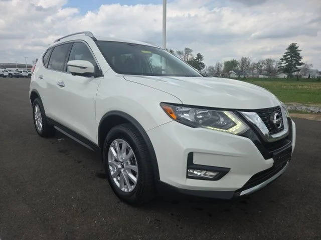 2017 Nissan Rogue SV AWD photo