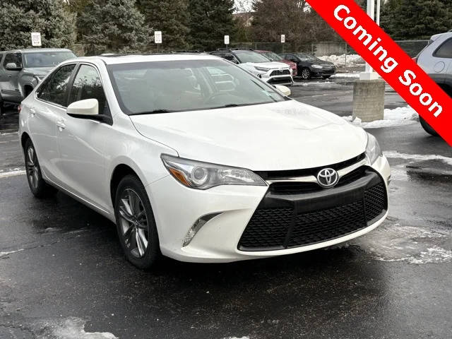 2017 Toyota Camry SE FWD photo
