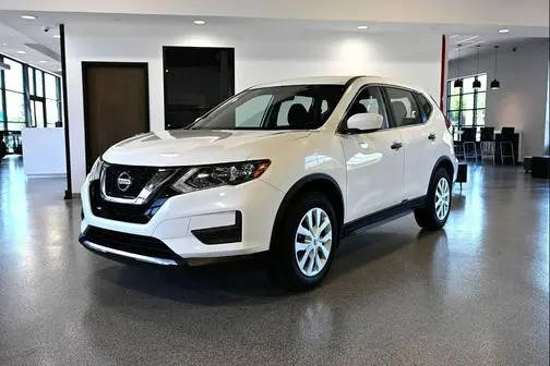 2017 Nissan Rogue S FWD photo