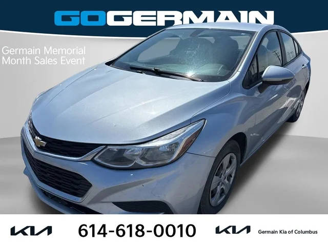 2017 Chevrolet Cruze LS FWD photo