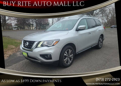2017 Nissan Pathfinder SV 4WD photo