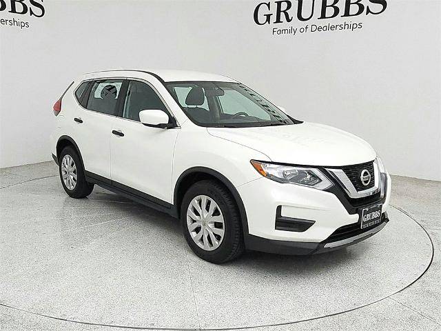 2017 Nissan Rogue S FWD photo