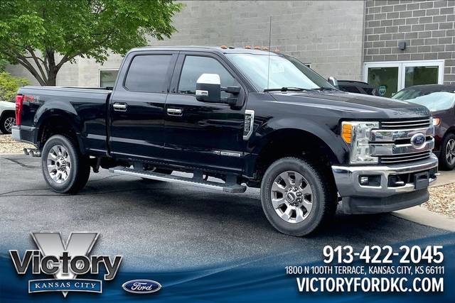 2017 Ford F-250 Super Duty Lariat 4WD photo