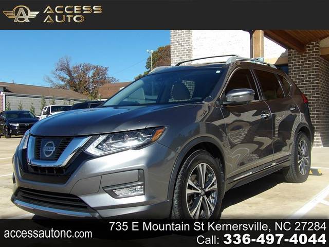 2017 Nissan Rogue SL FWD photo