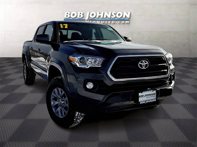 2017 Toyota Tacoma SR5 4WD photo