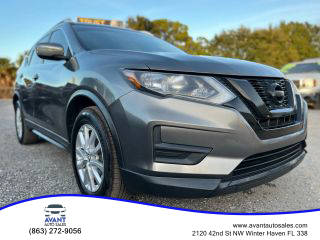 2017 Nissan Rogue SV FWD photo