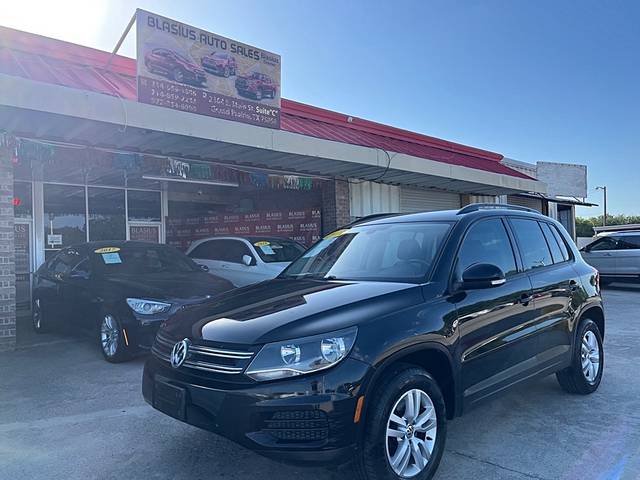 2017 Volkswagen Tiguan S FWD photo