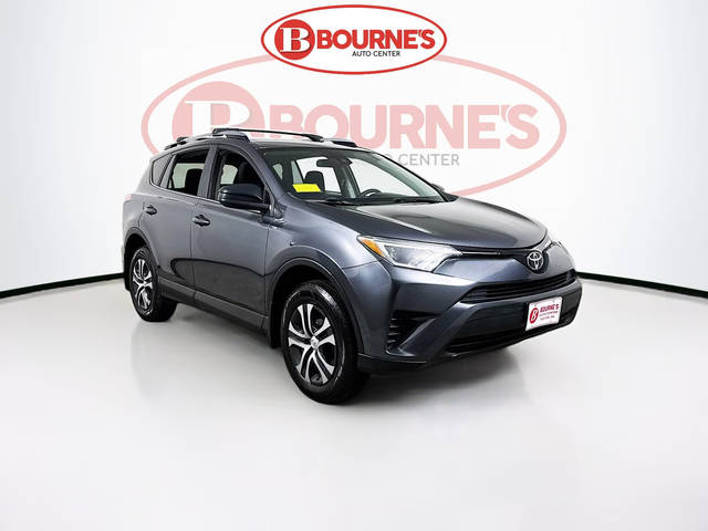 2017 Toyota RAV4 LE AWD photo