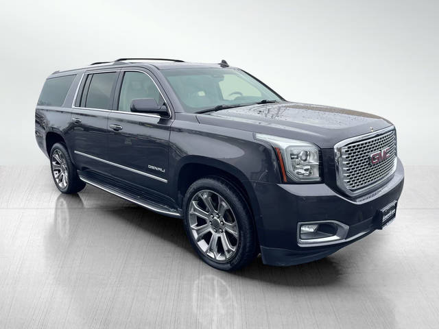 2017 GMC Yukon XL Denali 4WD photo