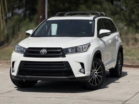 2017 Toyota Highlander SE AWD photo
