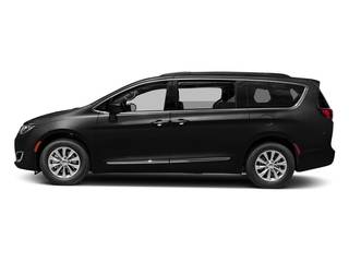 2017 Chrysler Pacifica Minivan Limited FWD photo