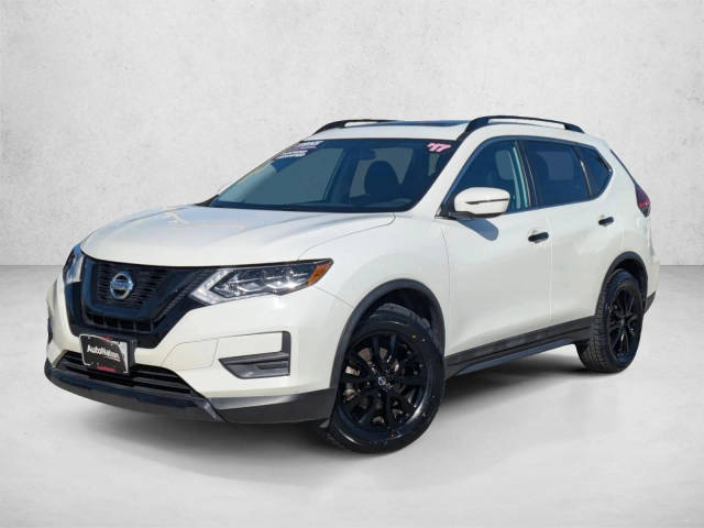 2017 Nissan Rogue SV FWD photo