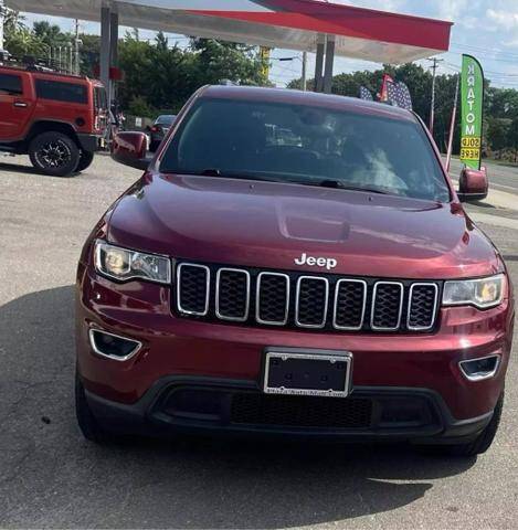 2017 Jeep Grand Cherokee Laredo 4WD photo