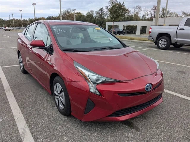 2017 Toyota Prius Four FWD photo