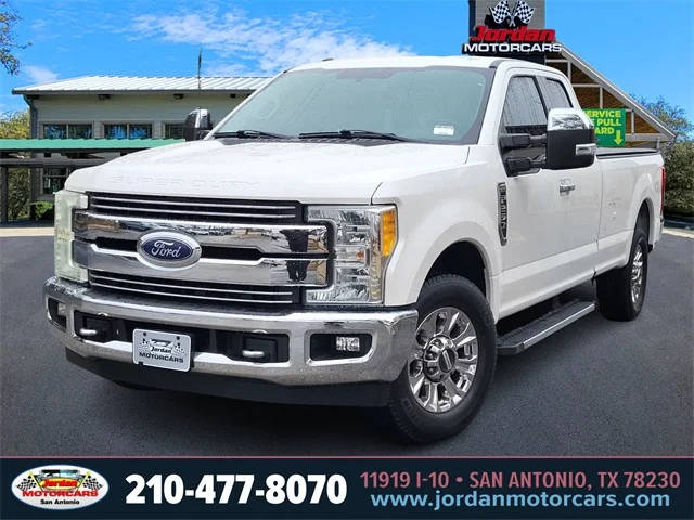 2017 Ford F-250 Super Duty Lariat RWD photo