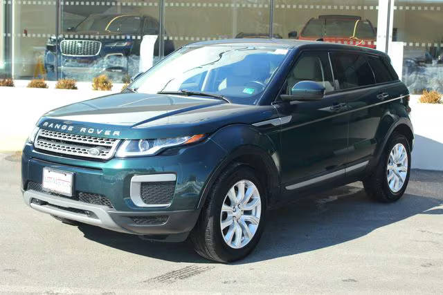 2017 Land Rover Range Rover Evoque SE 4WD photo