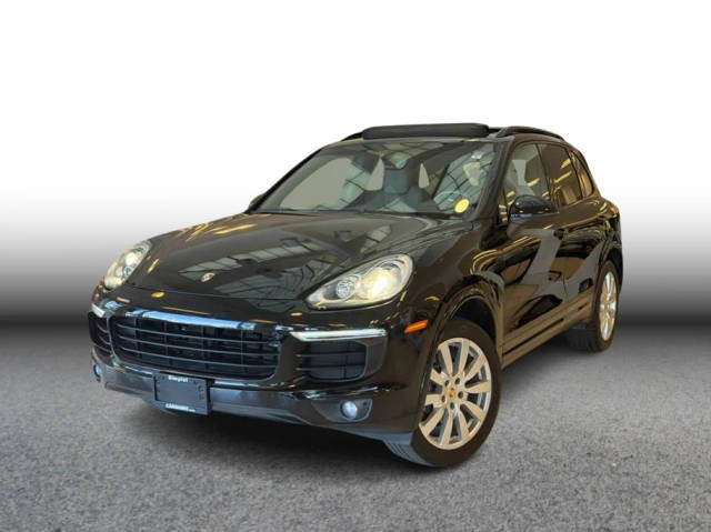 2017 Porsche Cayenne Platinum Edition AWD photo