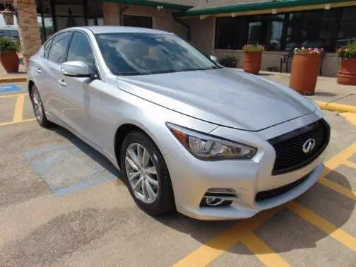 2017 Infiniti Q50 2.0t RWD photo