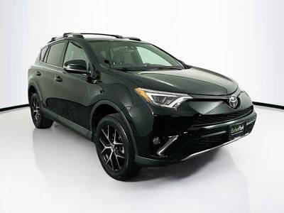 2017 Toyota RAV4 SE FWD photo