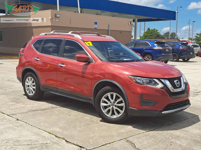 2017 Nissan Rogue SV FWD photo