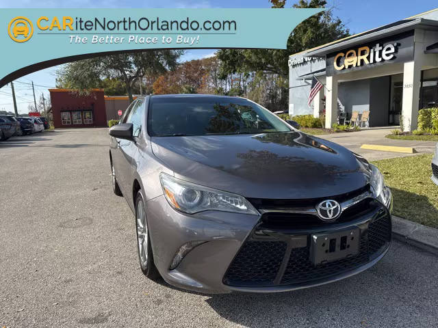 2017 Toyota Camry SE FWD photo