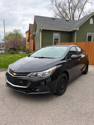 2017 Chevrolet Cruze LS FWD photo