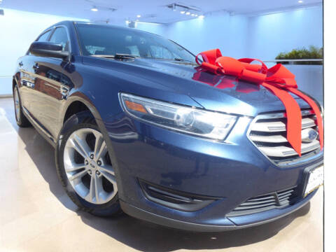 2017 Ford Taurus SEL AWD photo