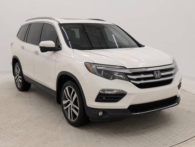 2017 Honda Pilot Touring AWD photo