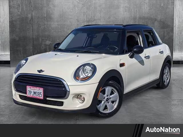 2016 MINI Hardtop 4 Door  FWD photo