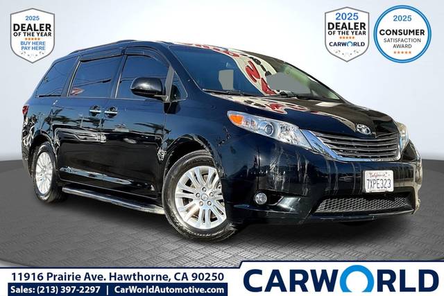 2017 Toyota Sienna XLE FWD photo