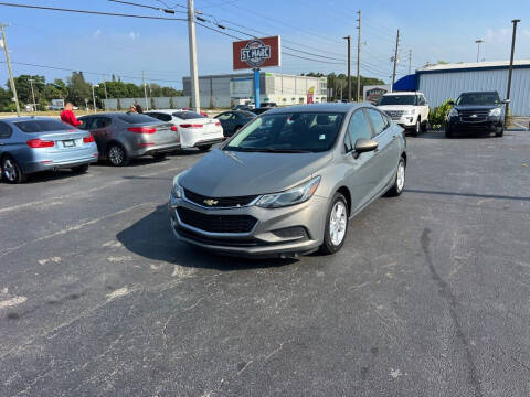 2017 Chevrolet Cruze LT FWD photo