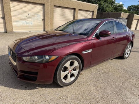 2017 Jaguar XE 25t RWD photo