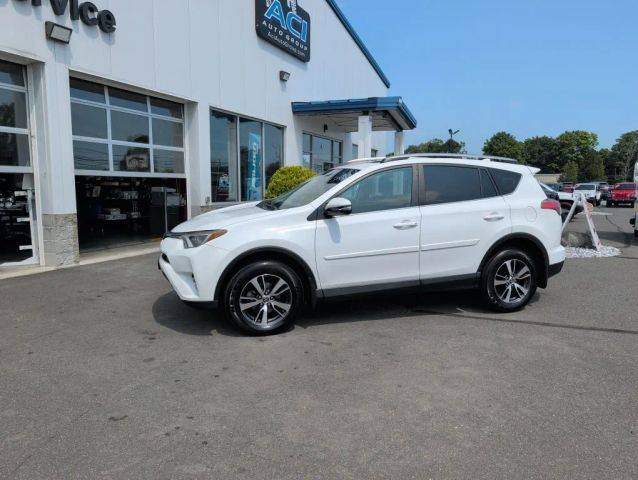 2017 Toyota RAV4 XLE AWD photo