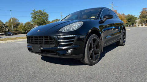 2015 Porsche Macan S AWD photo