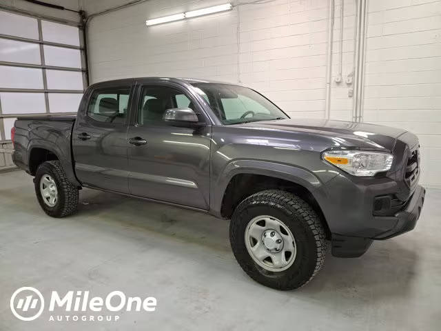 2016 Toyota Tacoma SR 4WD photo