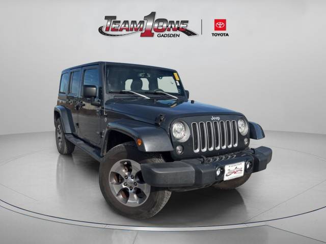 2017 Jeep Wrangler Unlimited Sahara 4WD photo