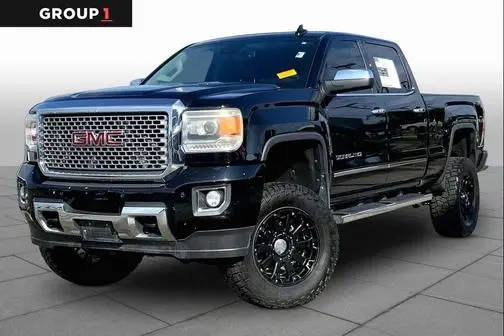 2016 GMC Sierra 2500HD Denali 4WD photo