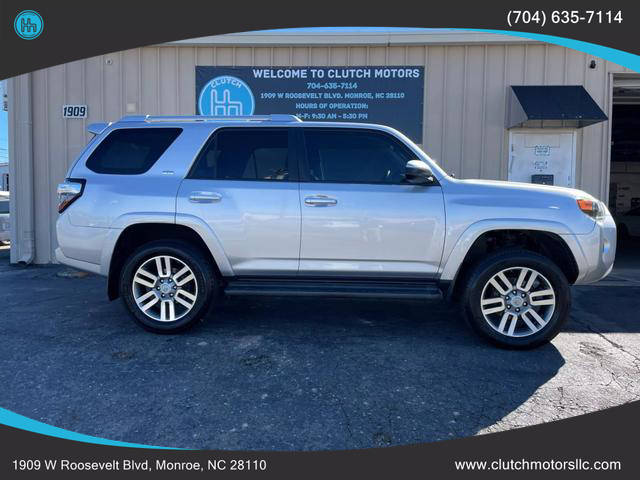 2015 Toyota 4Runner SR5 4WD photo