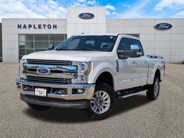 2017 Ford F-250 Super Duty Lariat 4WD photo